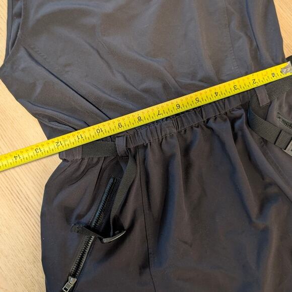 Patagonia Black Lightweight Fleetwith Sleeveless Belted Short Dress, size XS - Picture 6 of 10